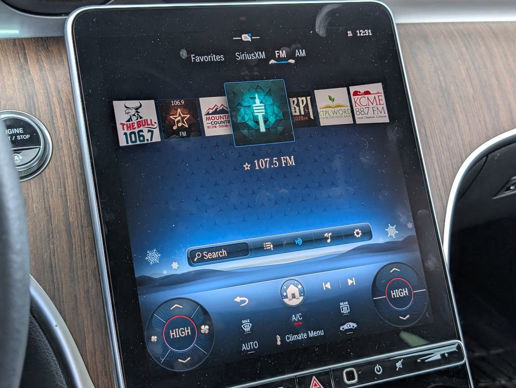 Used 2025 Mercedes-Benz C 300 4MATIC Sedan image 15