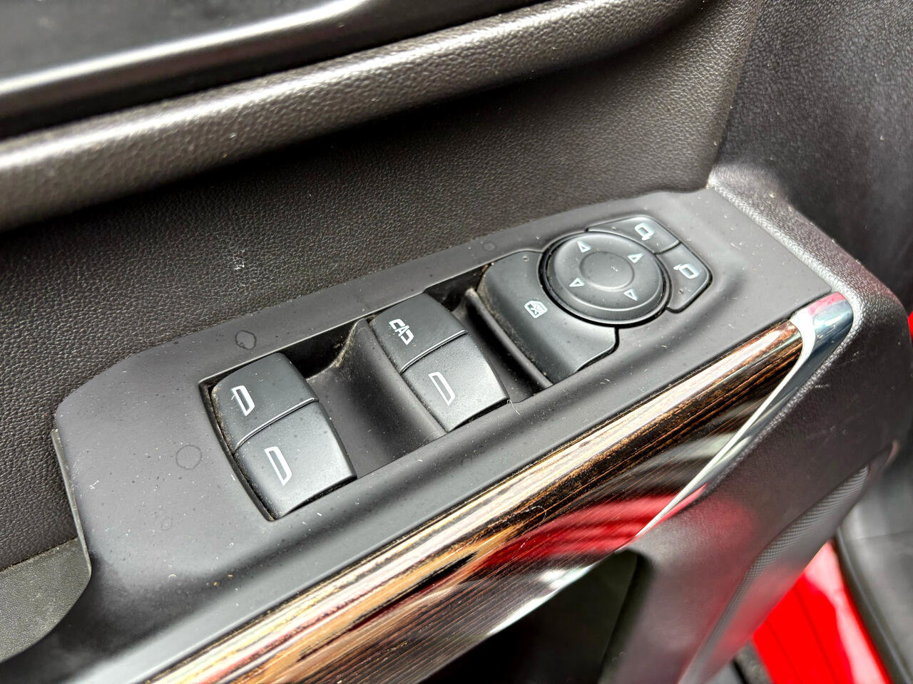 Used 2022 GMC Sierra 2500 SLE w/ SLE Value Package; image 9