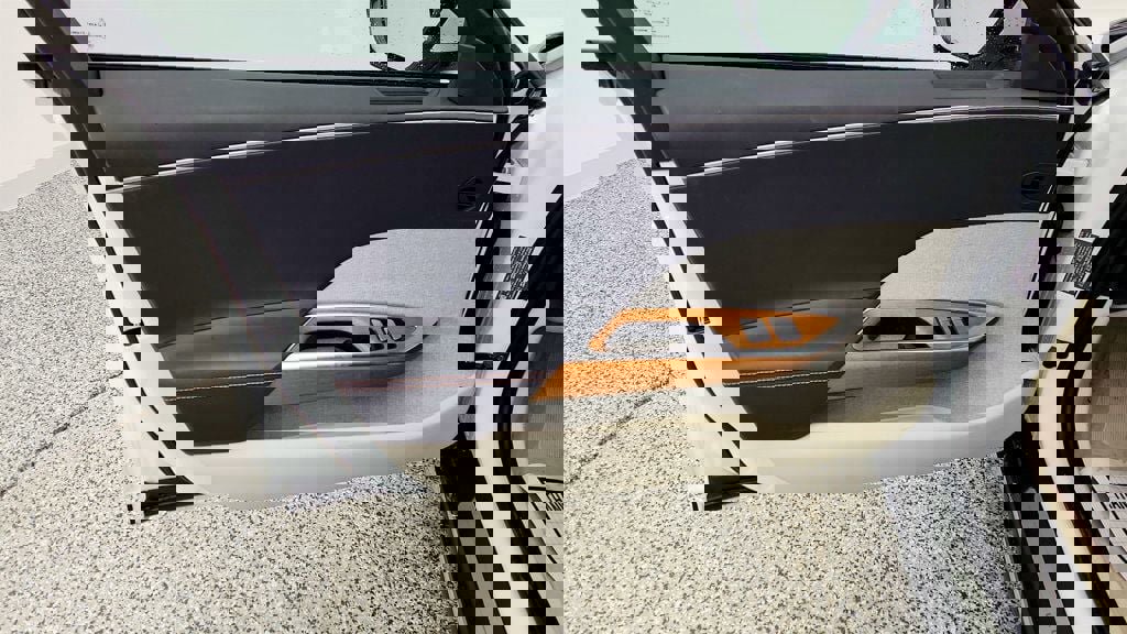 Used 2023 Lucid Air Touring image 11