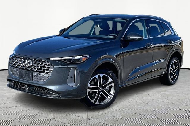 New 2025 Audi Q5 Premium