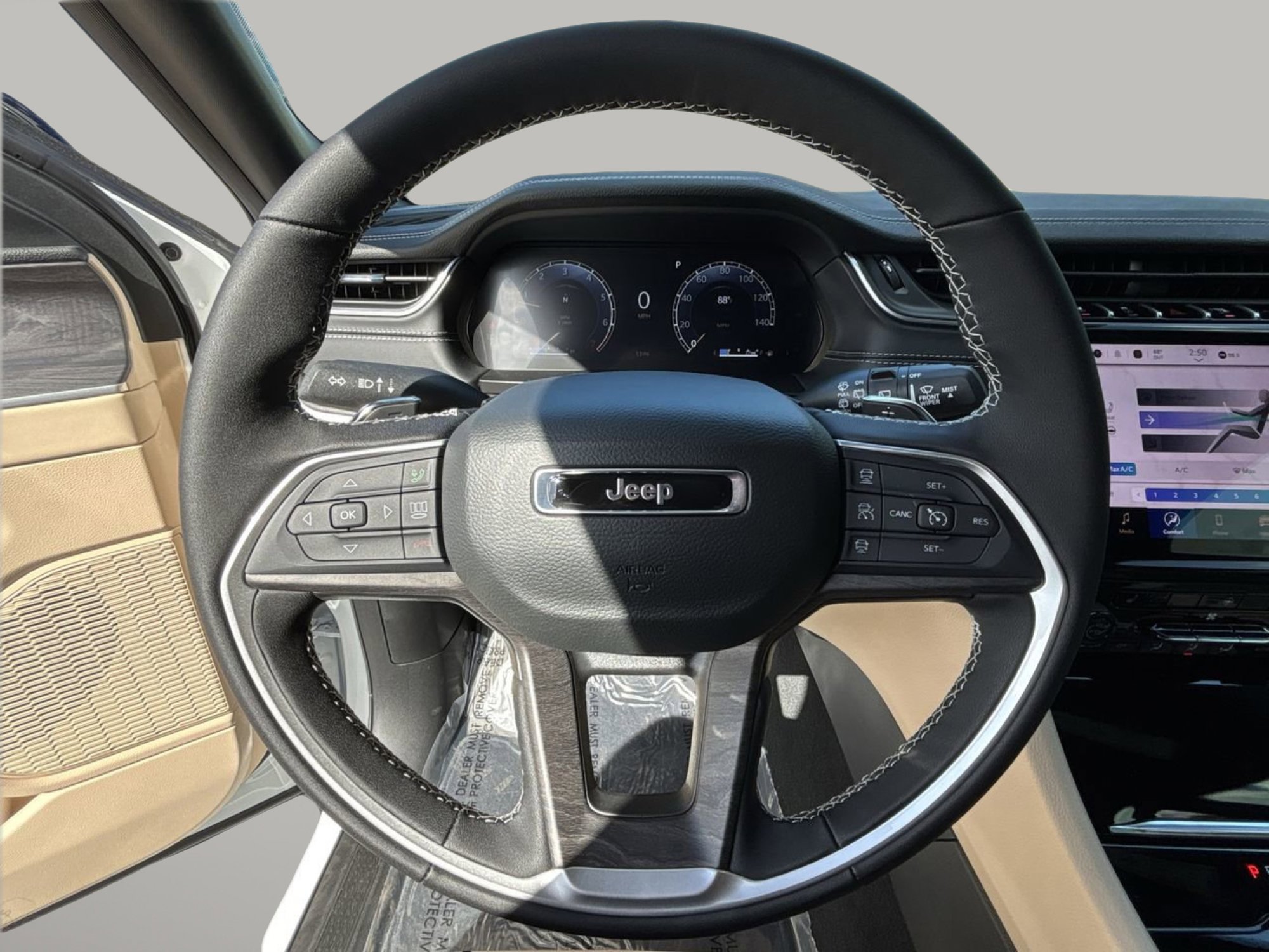 New 2025 Jeep Grand Cherokee Limited image 30