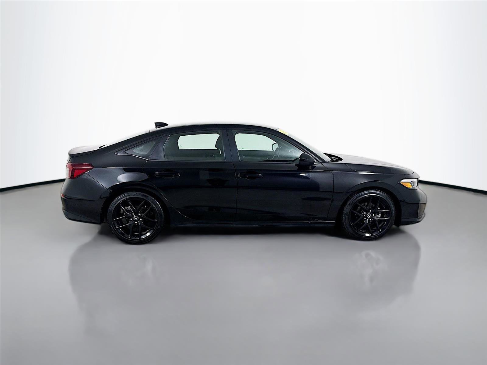 Used 2025 Honda Civic Sport image 8
