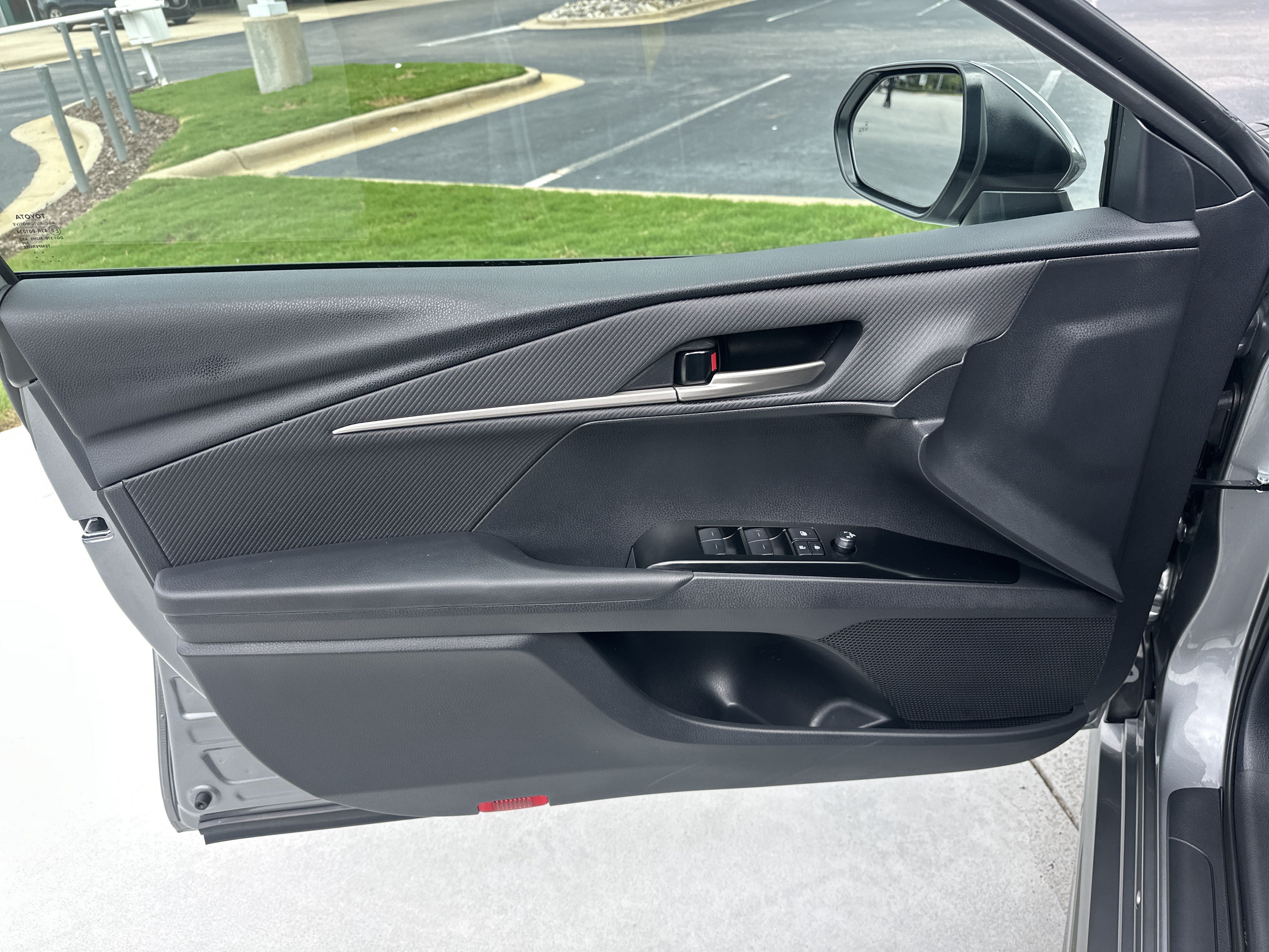 Certified 2026 Toyota Camry SE FWD image 14
