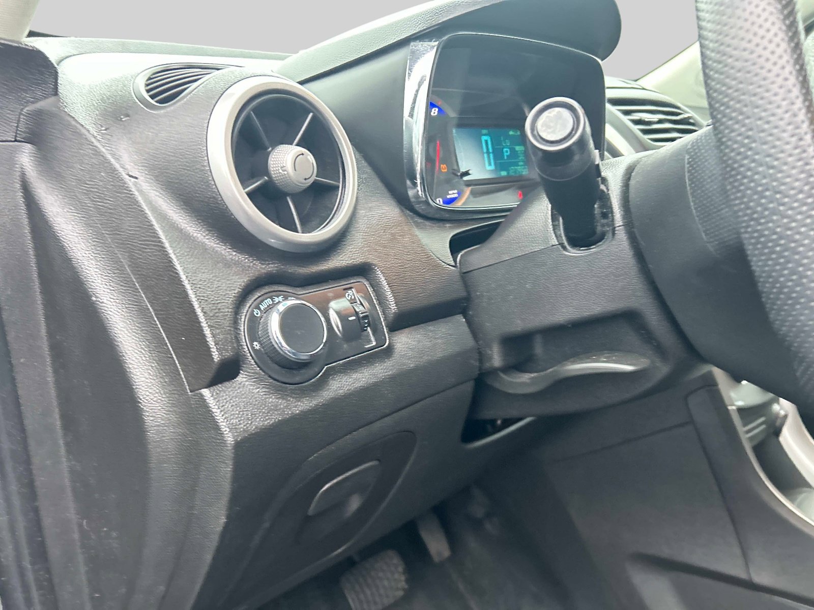 Used 2016 Chevrolet Trax LT image 19