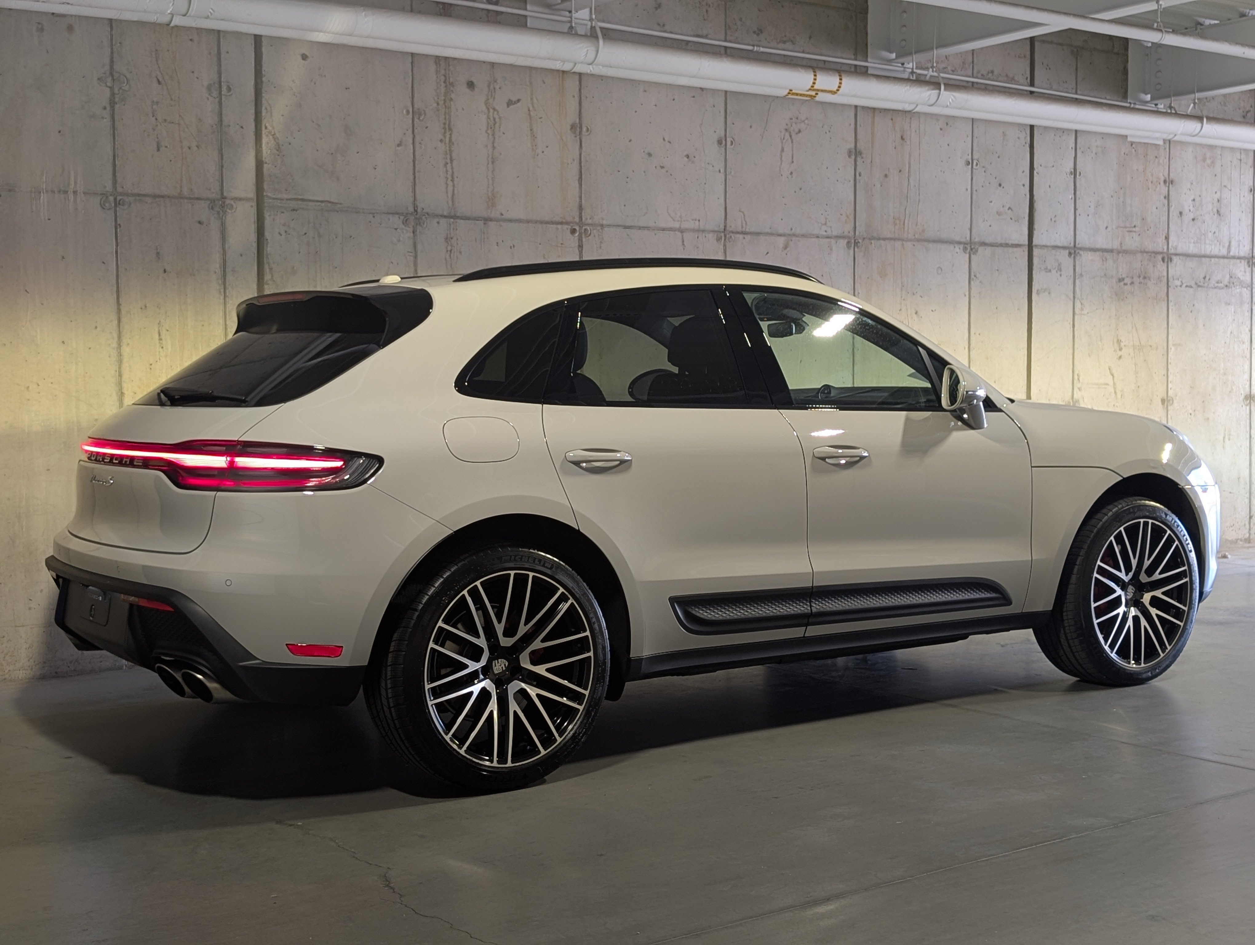 Certified 2026 Porsche Macan S AWD/4WD image 9