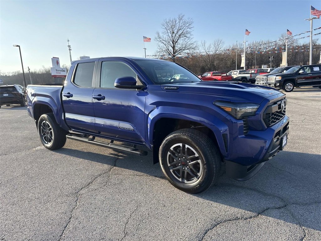 Used 2024 Toyota Tacoma TRD Sport image 9