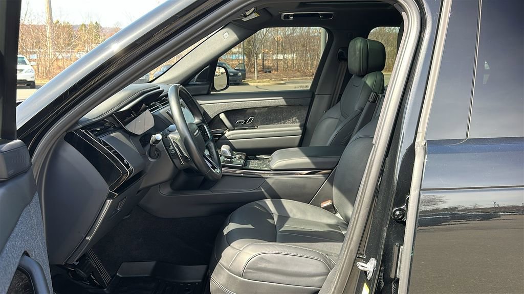 Used 2023 Land Rover Range Rover Sport SE image 10
