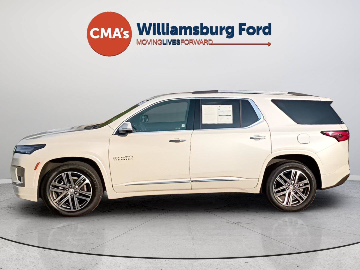 Used 2023 Chevrolet Traverse High Country w/ LPO, Floor Liner Package AWD/4WD image 2