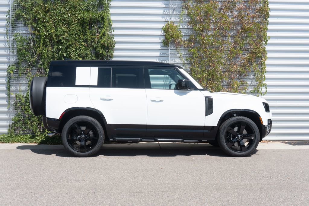 New 2025 Land Rover Defender 110 V8 image 7