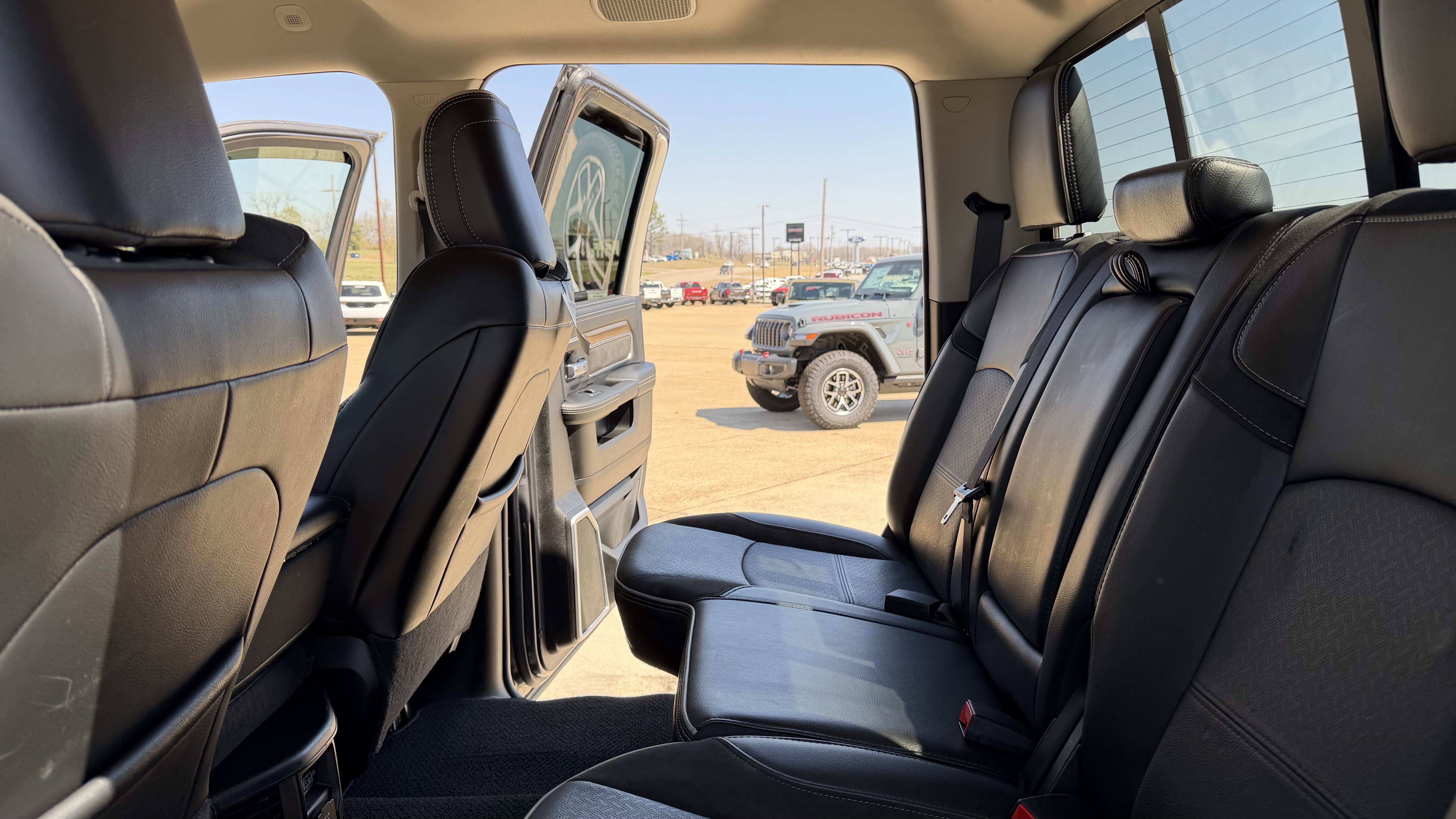 Used 2024 RAM 2500 Laramie image 37