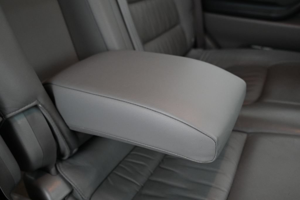 Used 2006 Lexus LX 470 4WD image 48