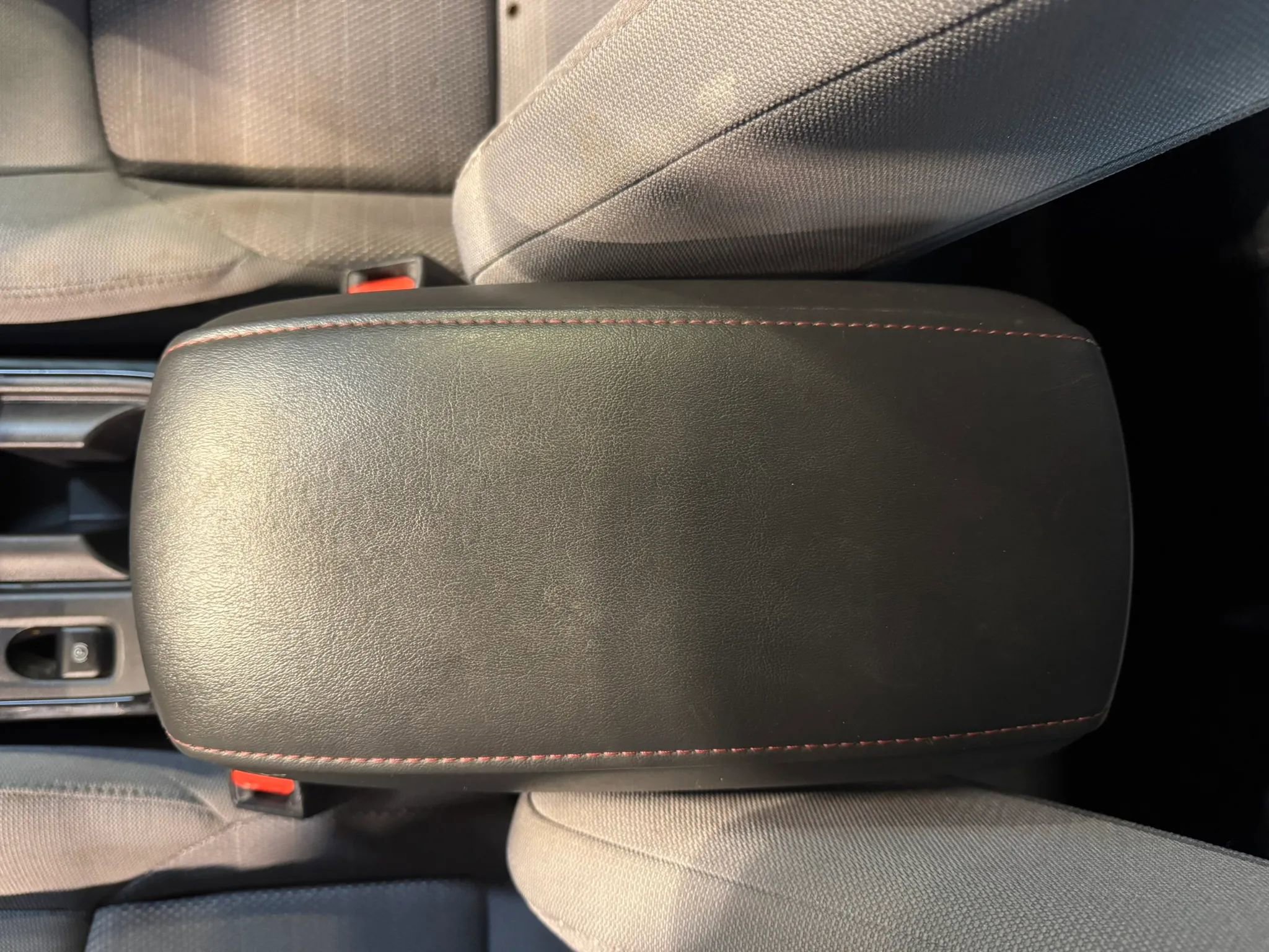 Used 2025 Toyota Corolla SE image 17