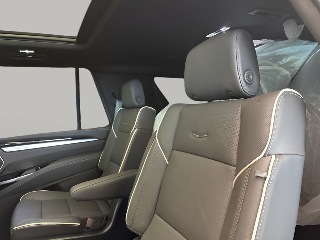 New 2026 Cadillac Escalade Sport w/ Touring Package AWD/4WD image 18