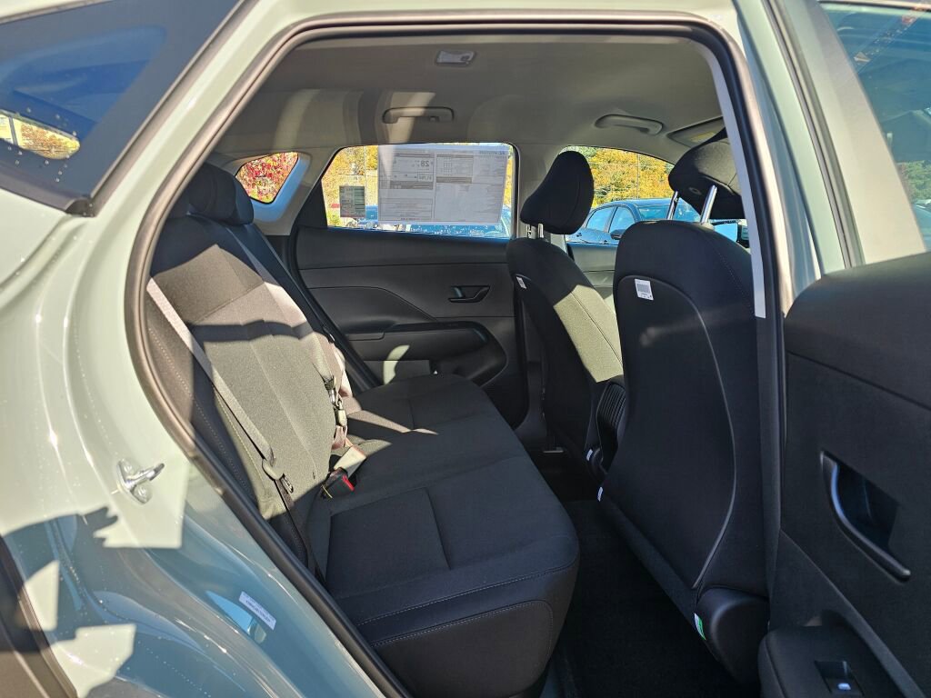 New 2026 Hyundai Kona SE image 12