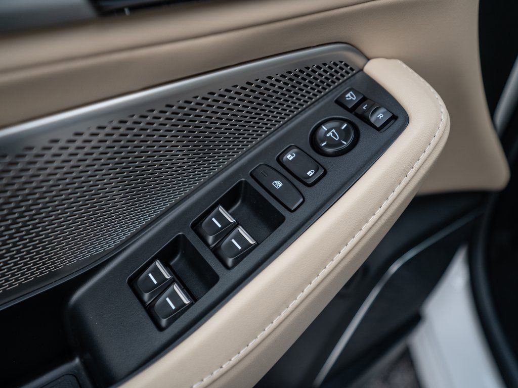 Certified 2023 Acura MDX SH-AWD w/ Technology Package image 26