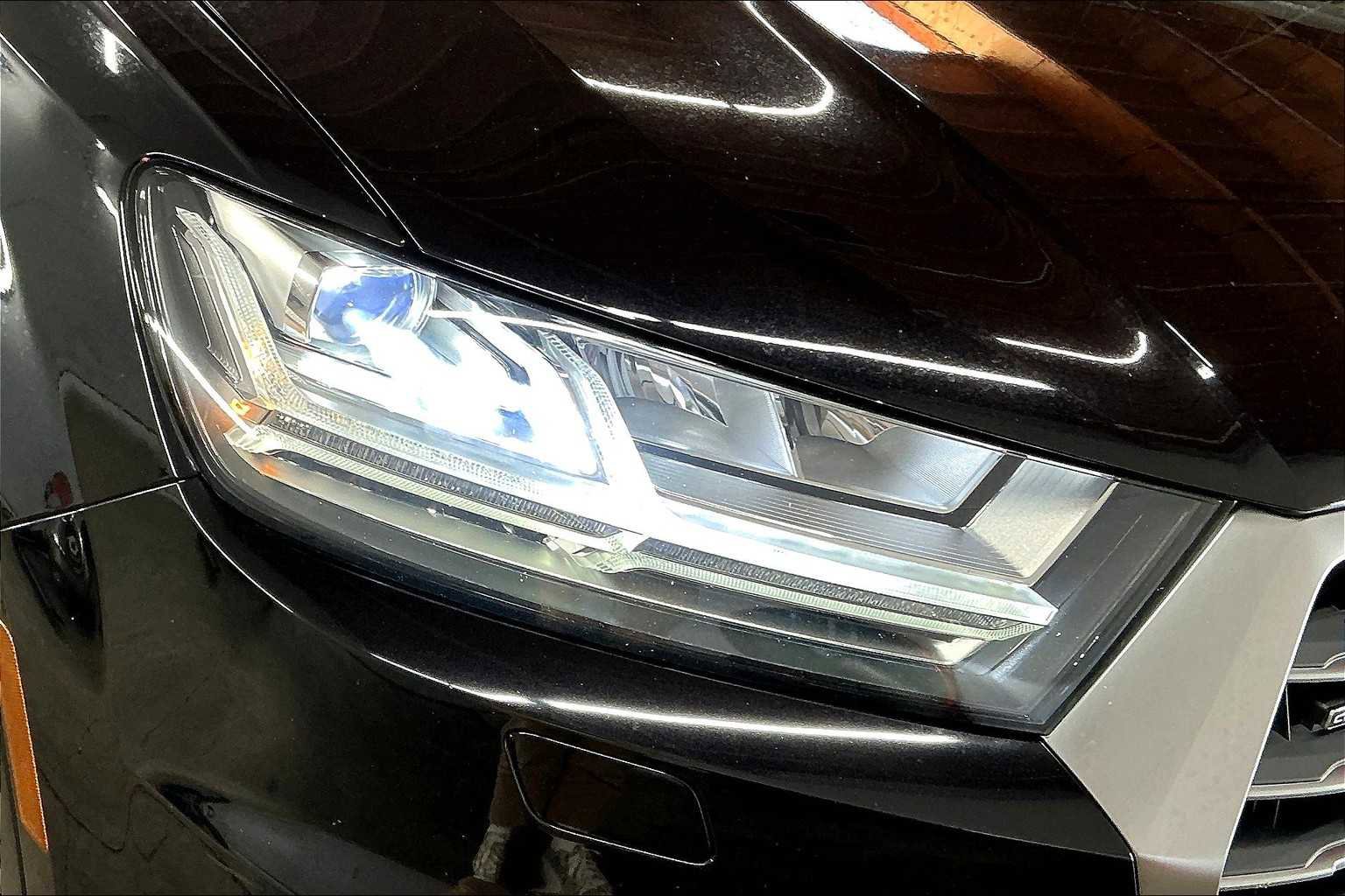 Used 2018 Audi Q7 3.0T Premium Plus w/ Premium Plus Package image 30