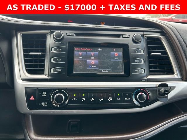 Used 2017 Toyota Highlander LE image 23