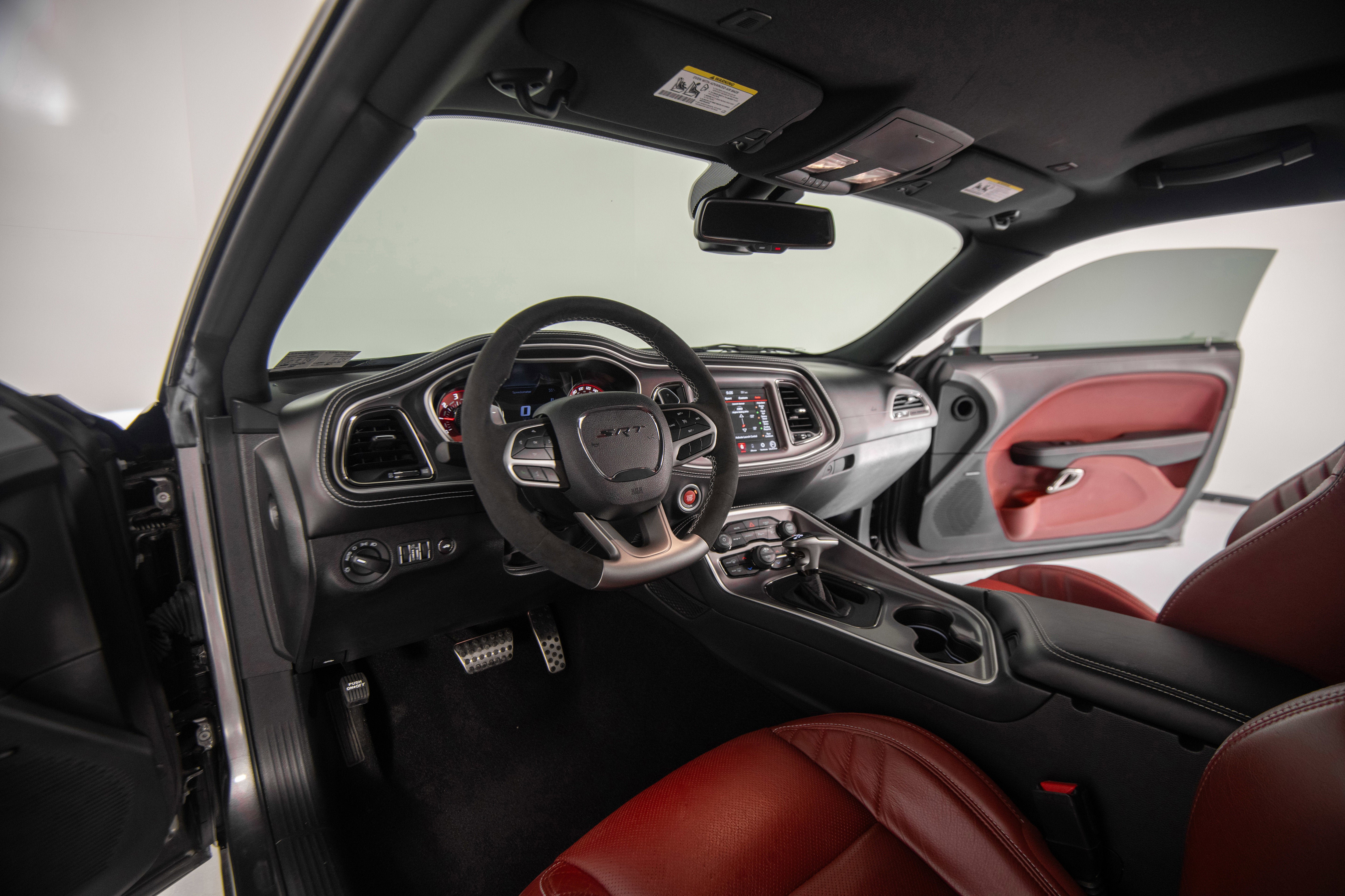 Used 2022 Dodge Challenger SRT Hellcat image 12