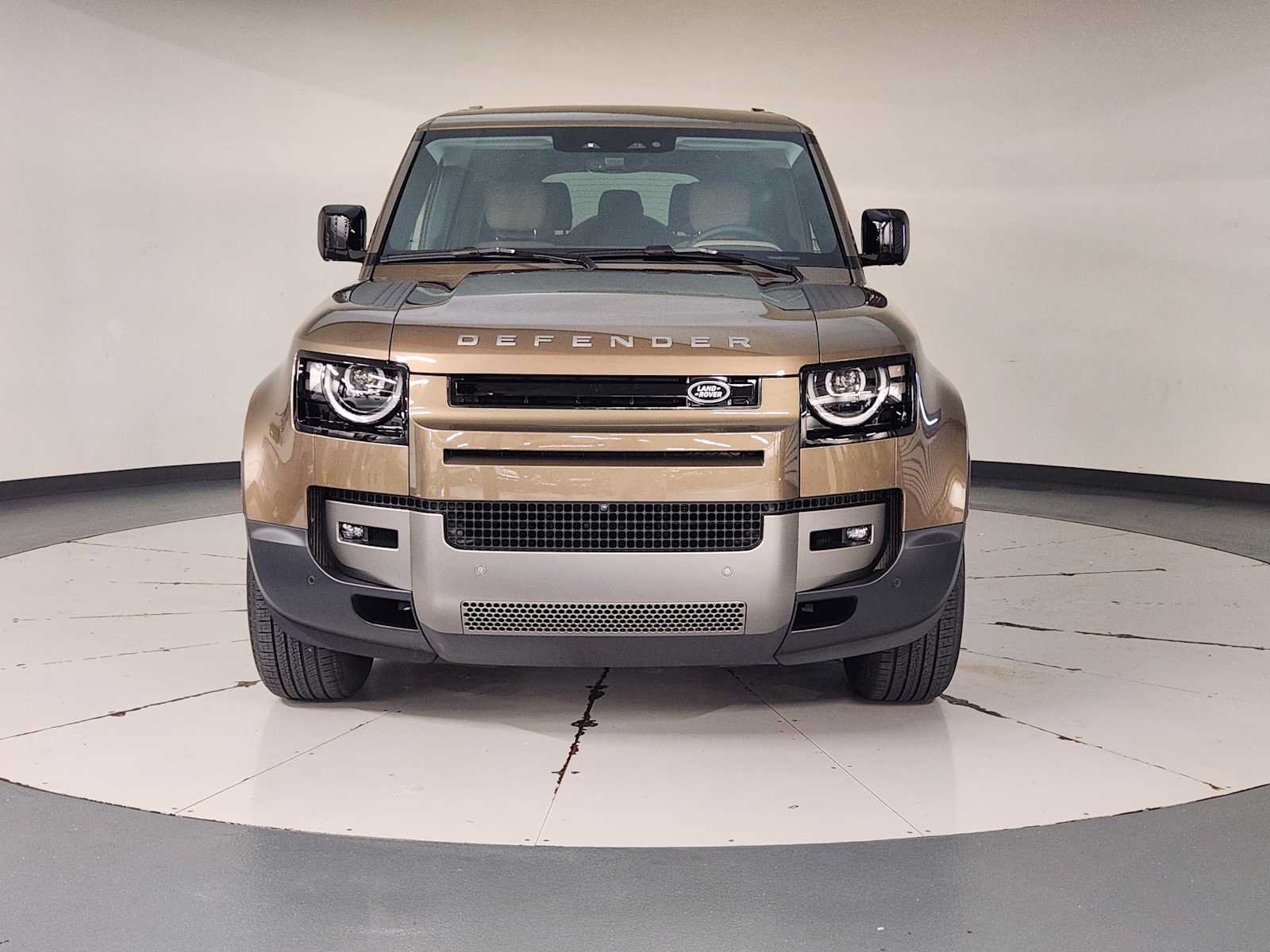 Used 2026 Land Rover Defender 130 S AWD/4WD image 9