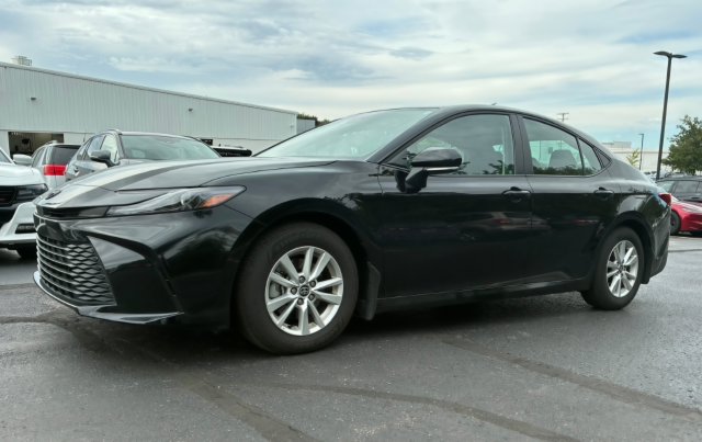 Used 2026 Toyota Camry LE w/ Convenience Package