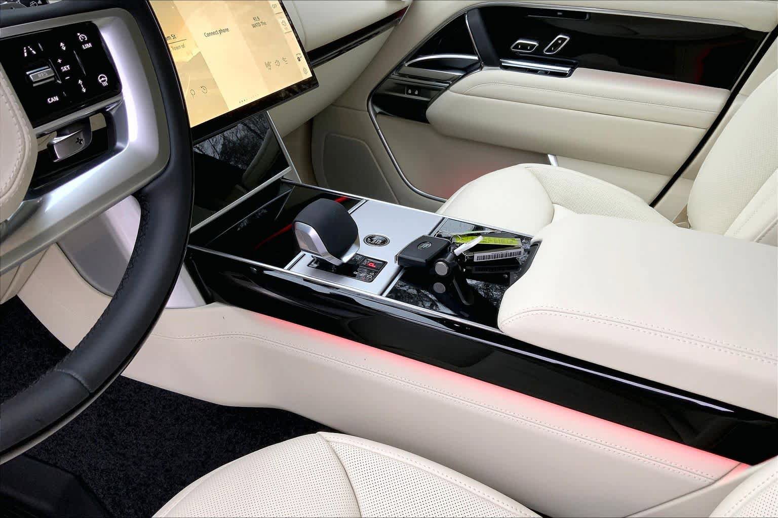 New 2026 Land Rover Range Rover SE AWD/4WD image 9