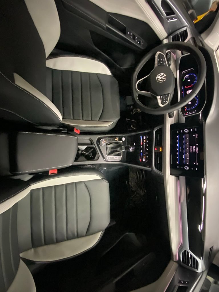 New 2026 Volkswagen Taos SEL AWD/4WD image 10