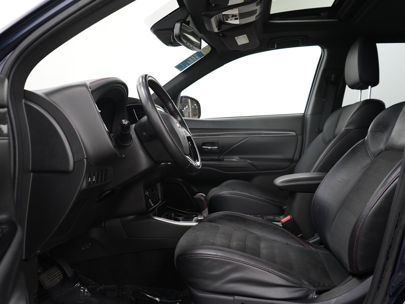 Used 2020 Mitsubishi Outlander LE AWD/4WD image 22