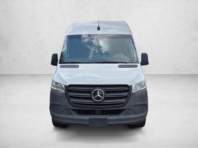 Used 2024 Mercedes-Benz eSprinter 170 Cargo image 2