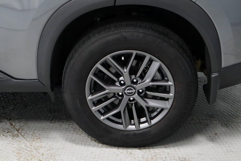 Certified 2023 Nissan Rogue S image 19