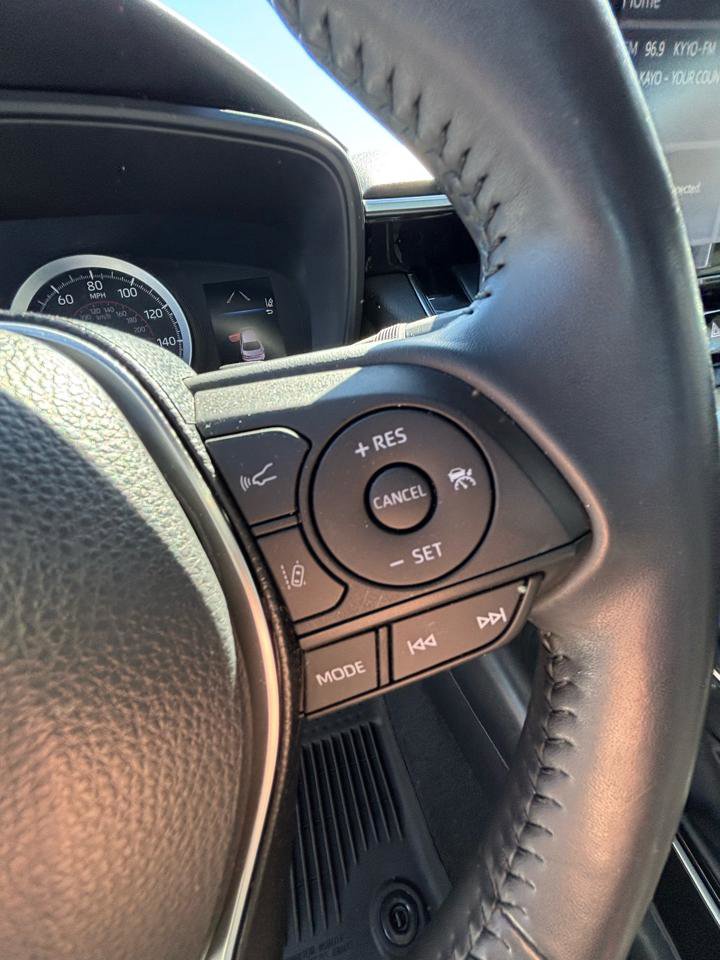 Used 2020 Toyota Corolla SE FWD image 14