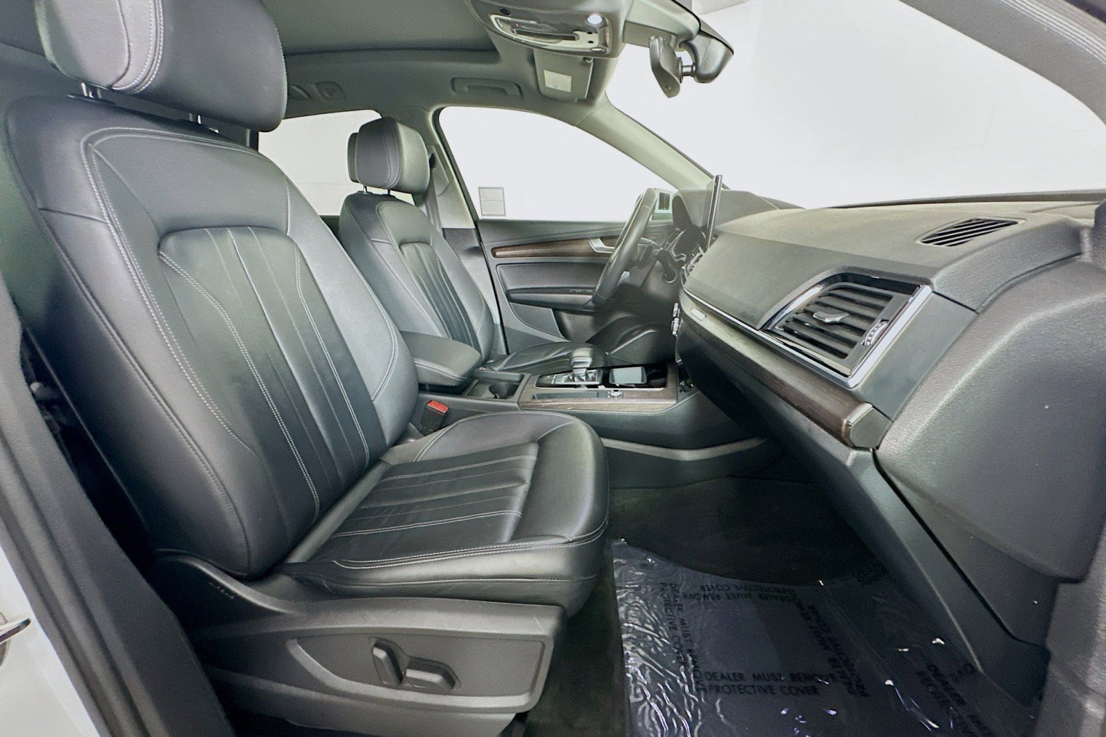 Used 2023 Audi Q5 2.0T Premium w/ Convenience Package image 8