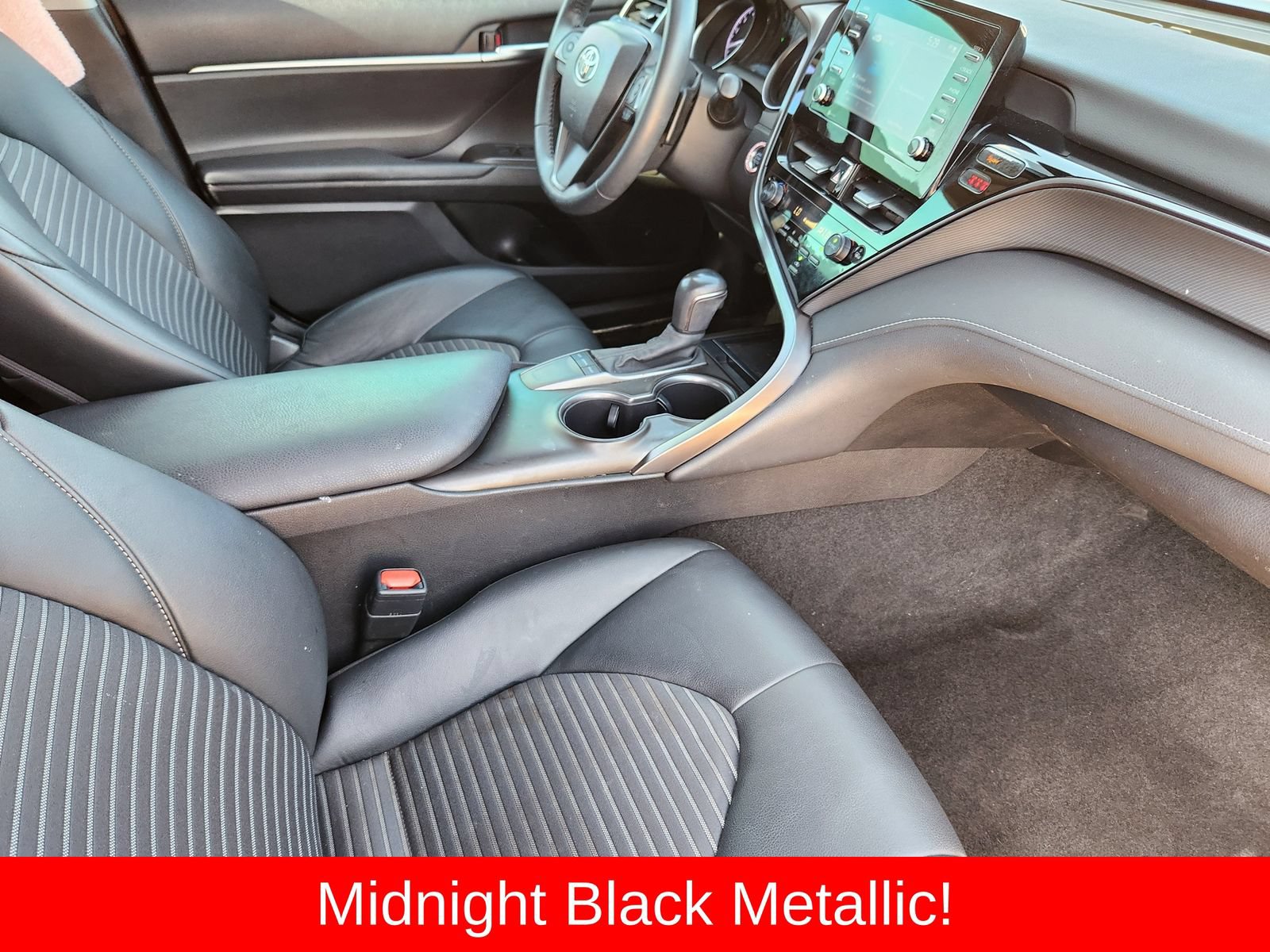 Used 2023 Toyota Camry SE w/ Convenience Package FWD image 19