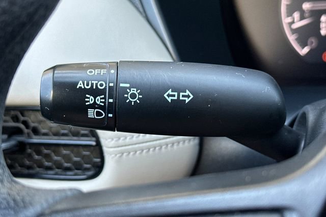 Certified 2023 Honda HR-V LX image 29