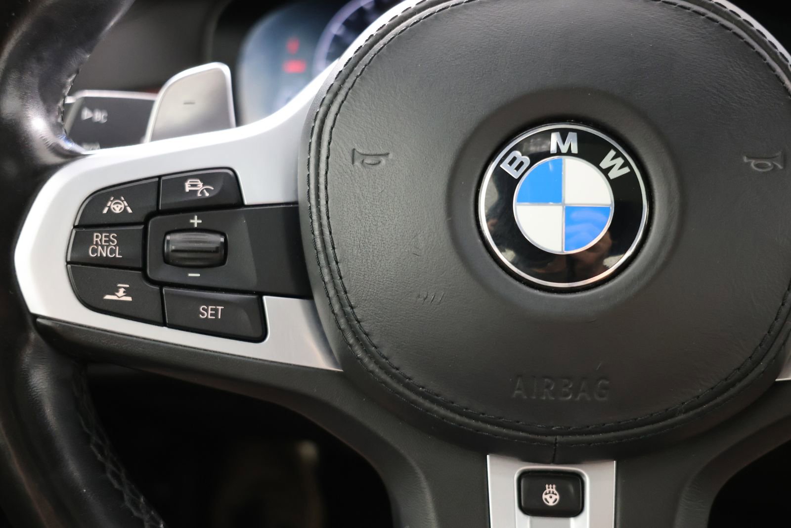 Used 2019 BMW M550i xDrive AWD/4WD image 28