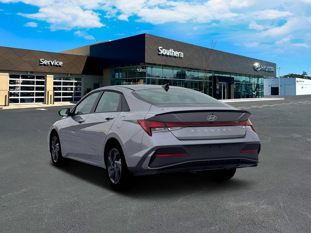 New 2026 Hyundai Elantra Sport image 5