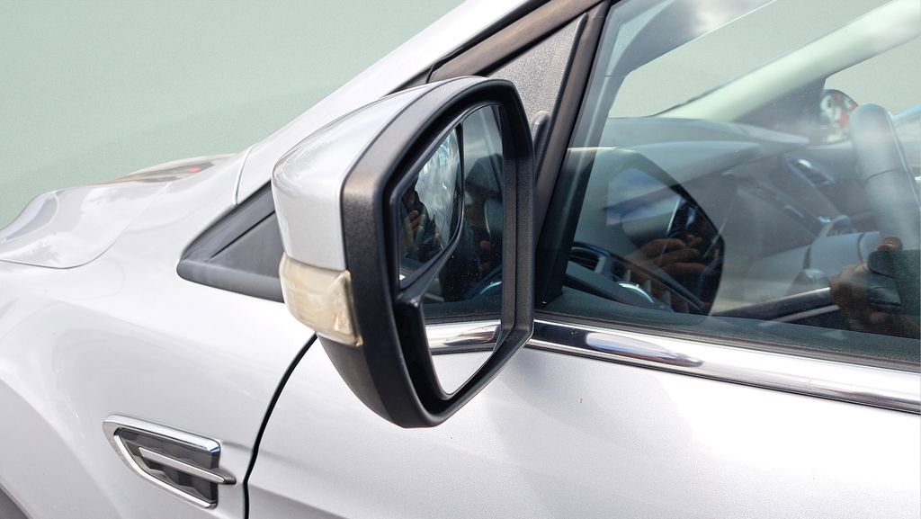 Used 2019 Ford Escape Titanium w/ U0J03 - Titanium Tow Package image 4