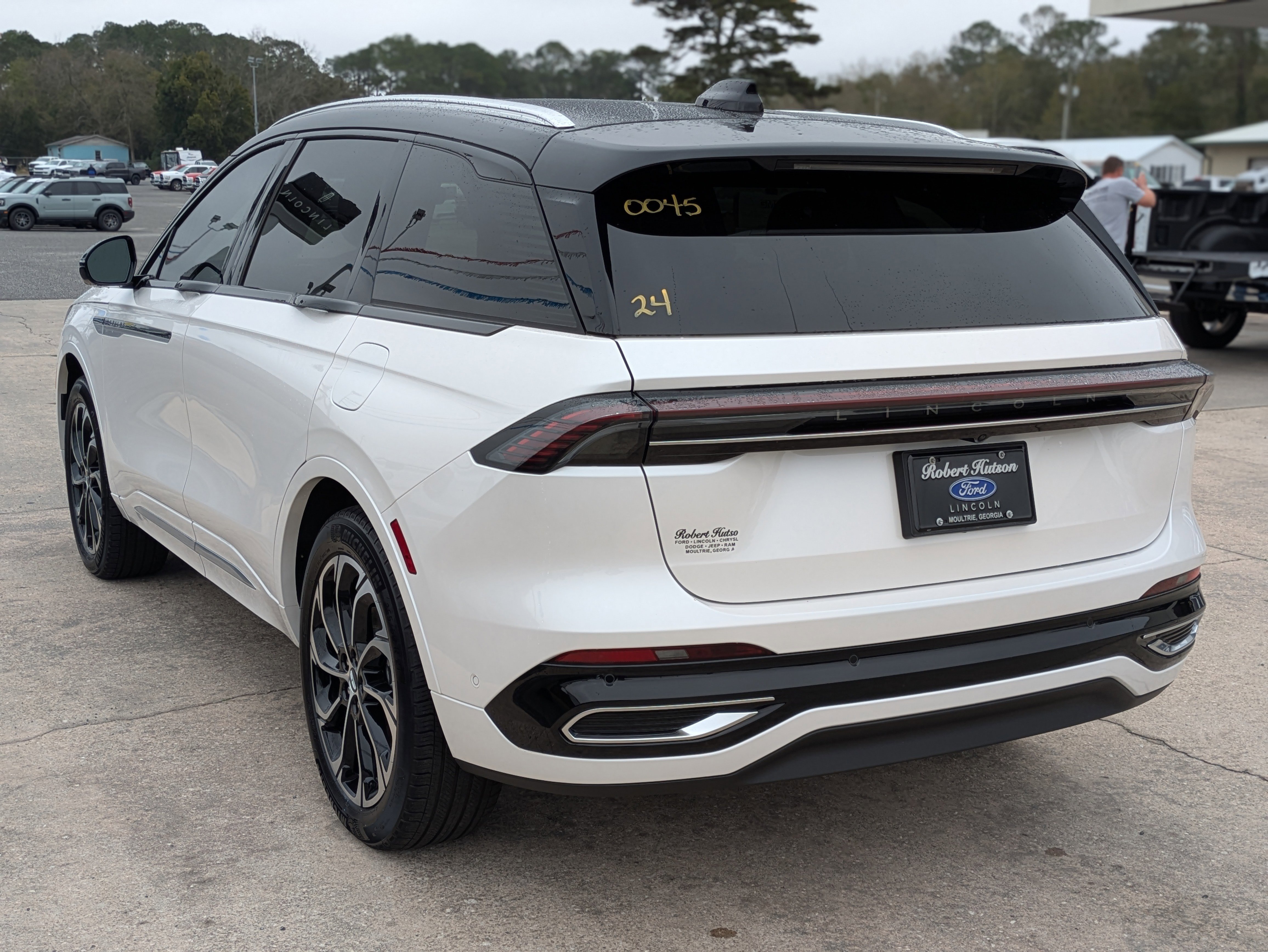 Used 2024 Lincoln Nautilus Reserve image 8