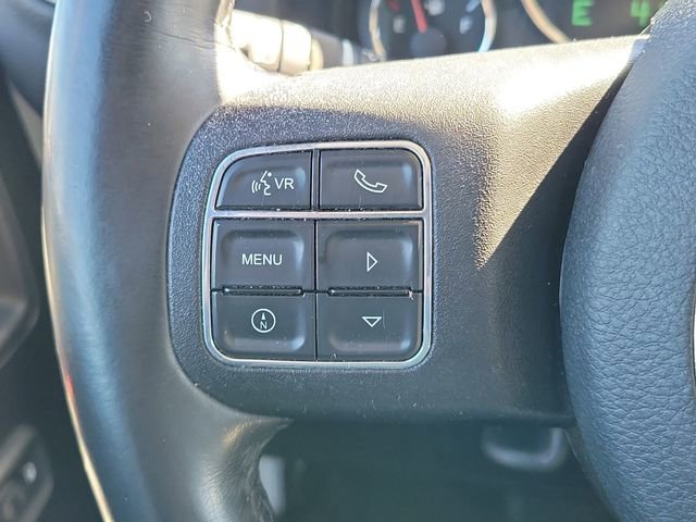 Used 2018 Jeep Wrangler Unlimited Sahara w/ Connectivity Group AWD/4WD image 23