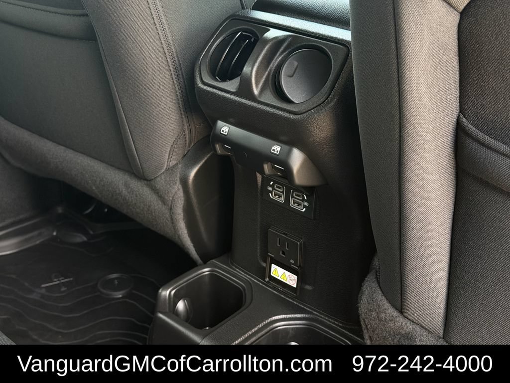 Used 2022 Jeep Wrangler Unlimited Sahara AWD/4WD image 32