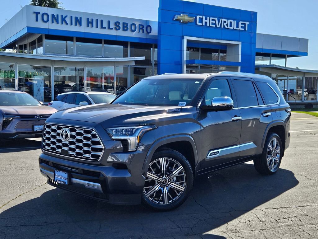 Used 2025 Toyota Sequoia Capstone image 2