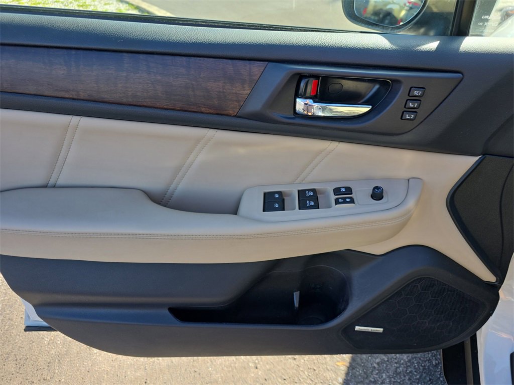 Used 2019 Subaru Outback 2.5i Limited w/ Popular Package #2 image 17