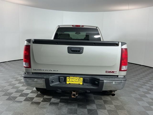Used 2007 GMC Sierra 1500 SLT w/ Z71 Off-Road Package AWD/4WD image 5