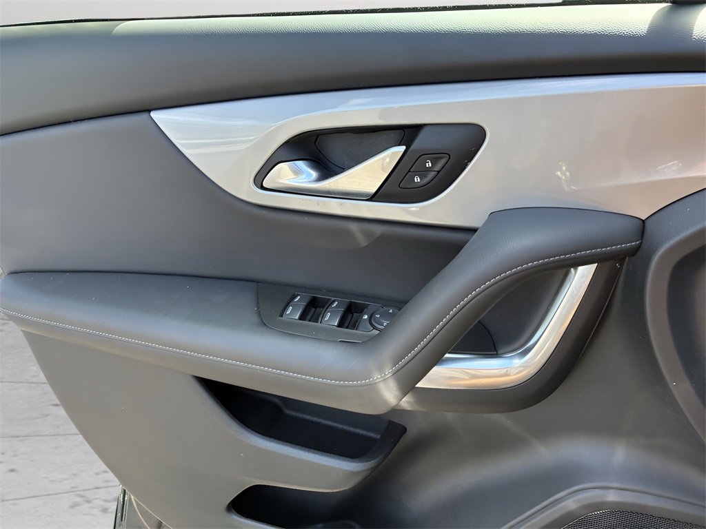 Used 2022 Chevrolet Blazer LT image 23