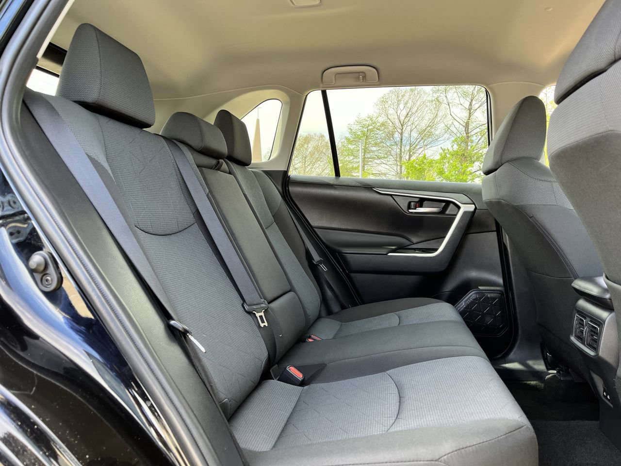 Used 2024 Toyota RAV4 XLE image 27