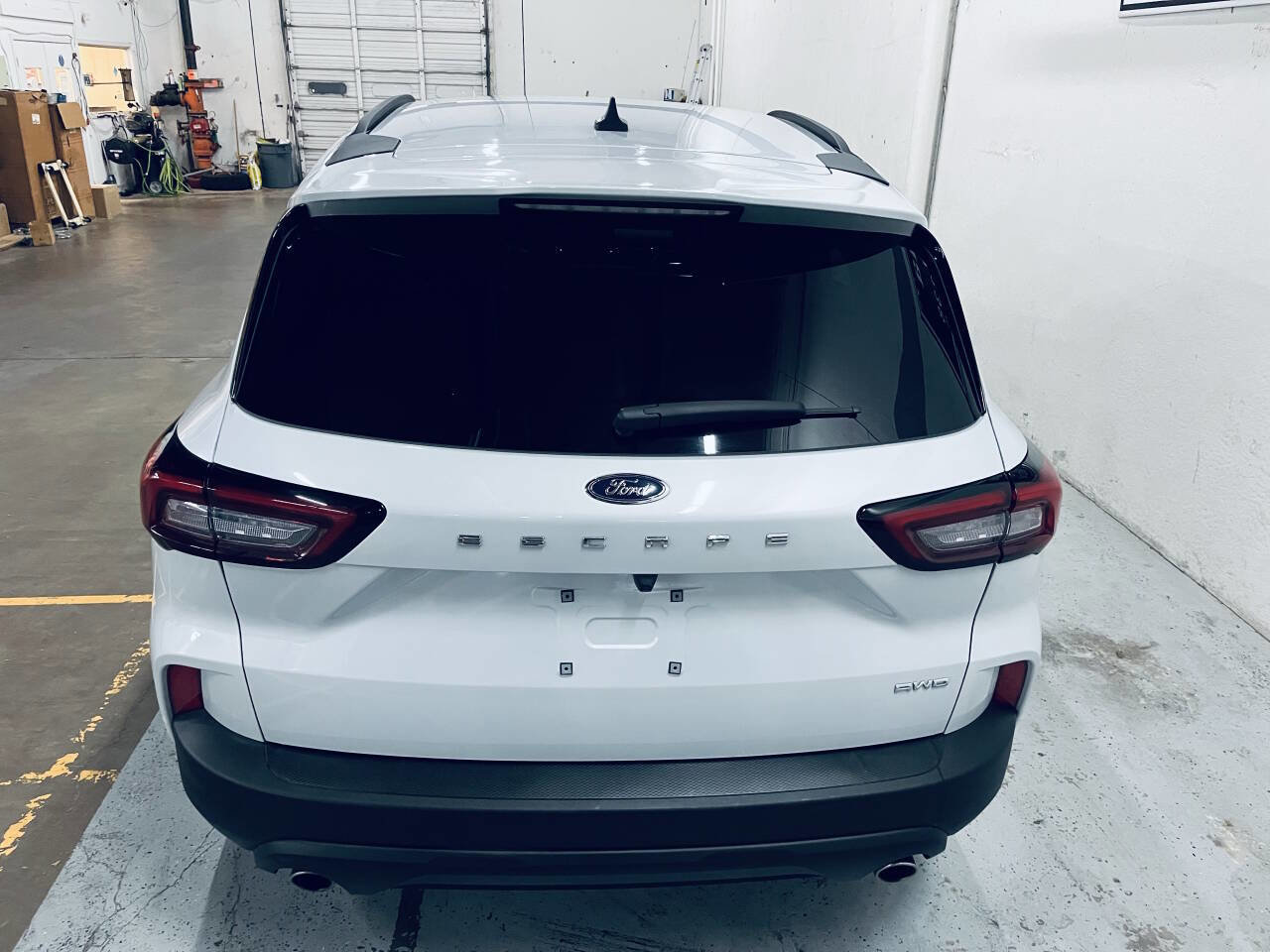 Used 2025 Ford Escape ST-Line Select AWD/4WD image 7