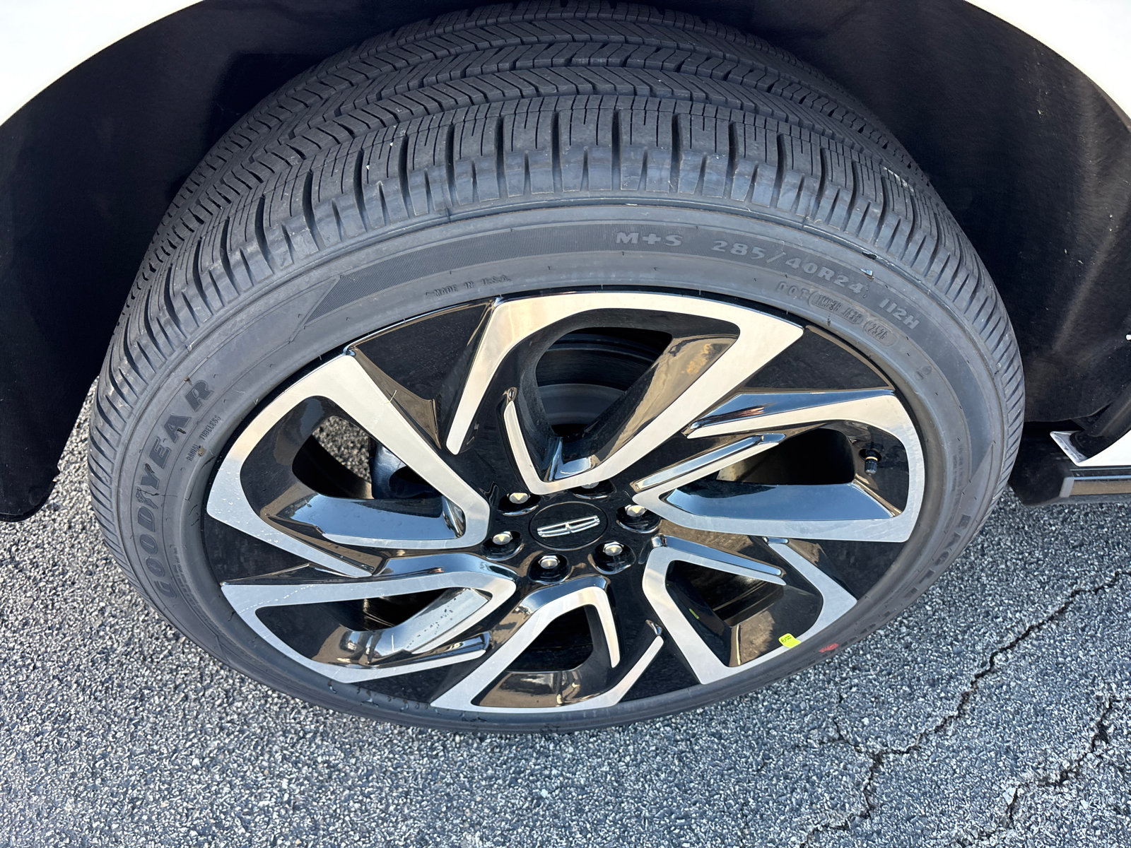 New 2027 Lincoln Navigator Reserve AWD/4WD image 10