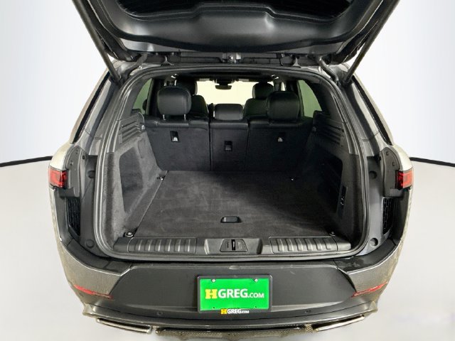 Used 2025 Land Rover Range Rover Sport SE AWD/4WD image 34