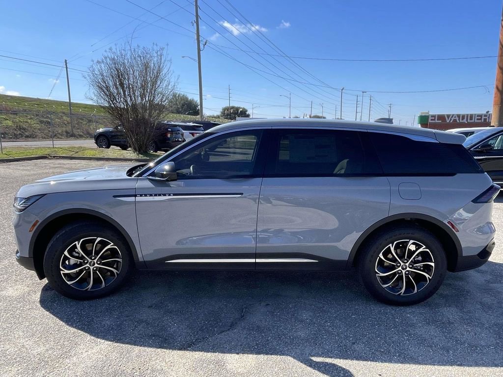 New 2026 Lincoln Nautilus Premier image 6