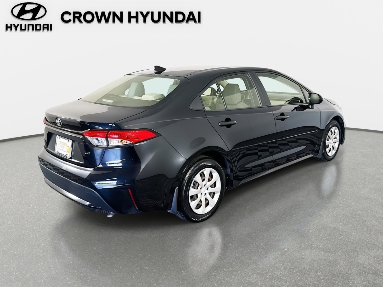 Used 2021 Toyota Corolla LE image 6