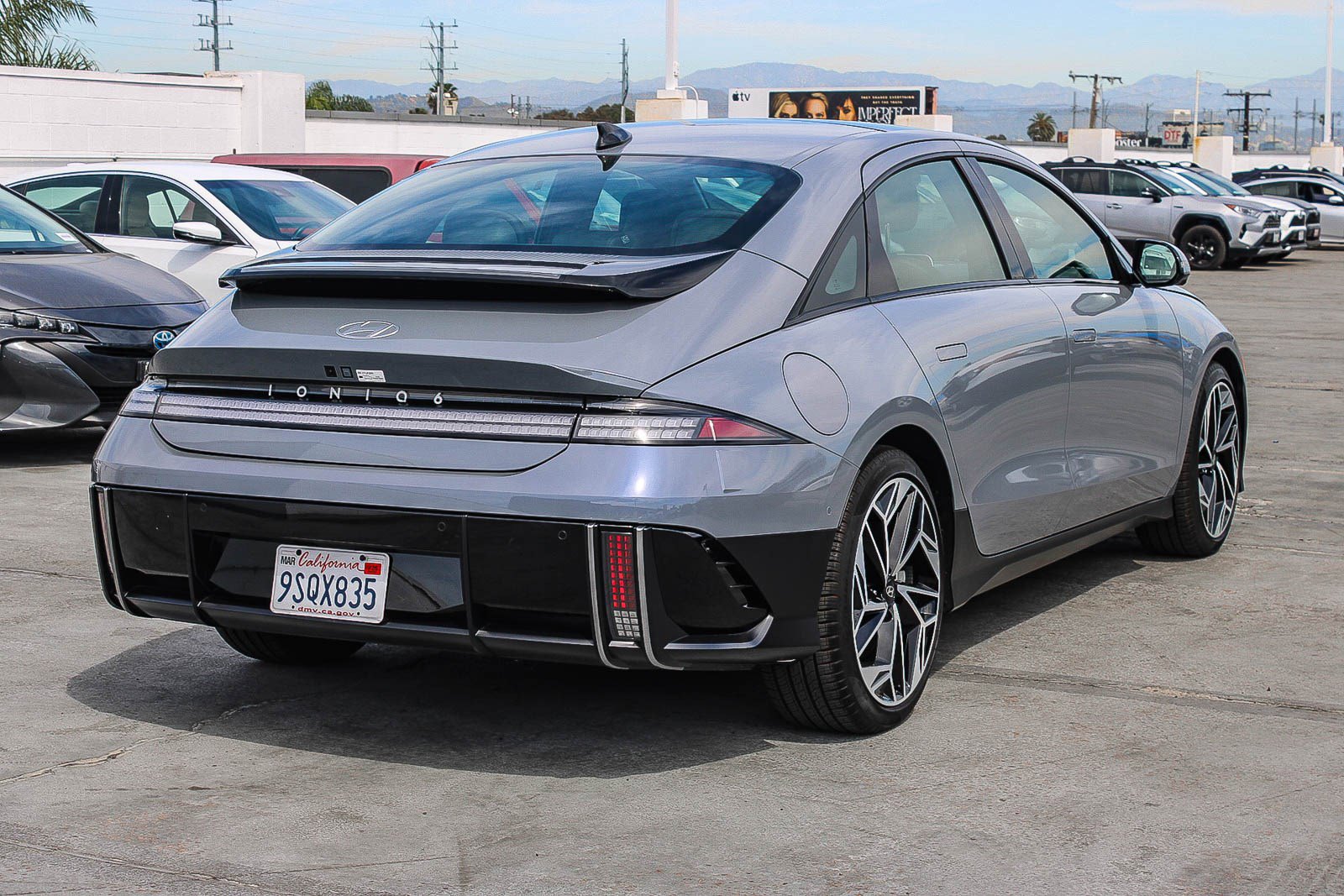 Used 2025 Hyundai Ioniq 6 Limited image 9